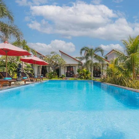 Favorit Exclusive Villa & Bungalow Batununggul Extérieur photo