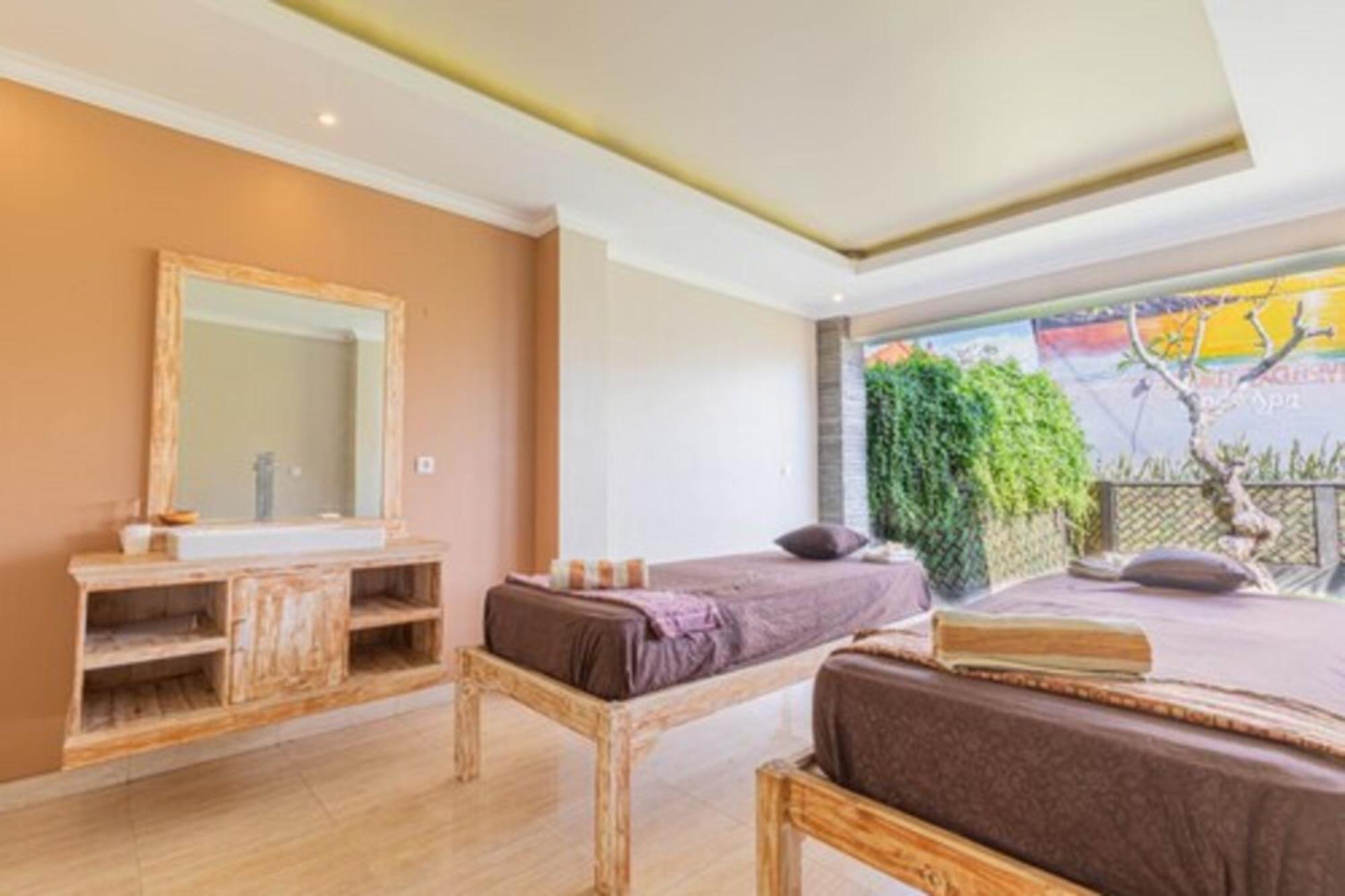 Favorit Exclusive Villa & Bungalow Batununggul Extérieur photo